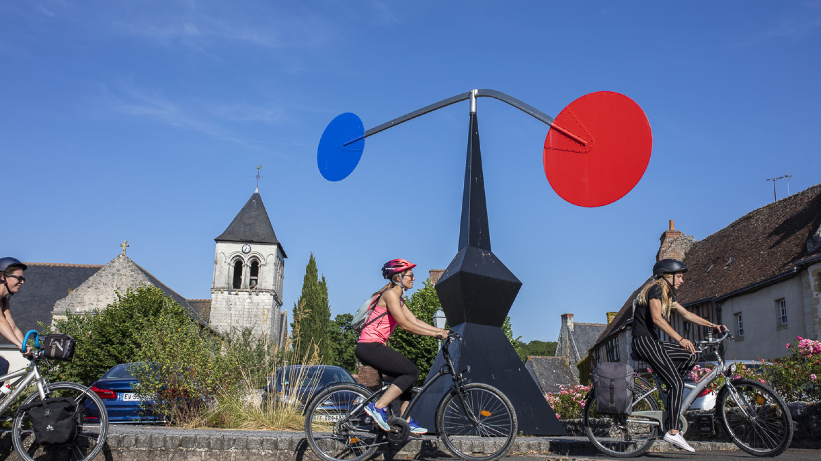 Balade à vélo dans le centre-ville de Saché, La vallée du Lys de Balzac, Touraine, Centre Val de loire